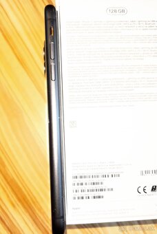 Predám Iphone 11 128gb - 7