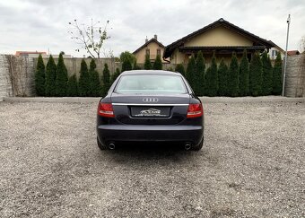 AUDI A6 2.4 V6 - 7