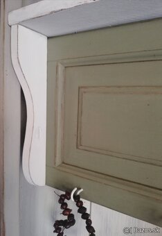 Vidiecka polica zo starých dvierok... - 7