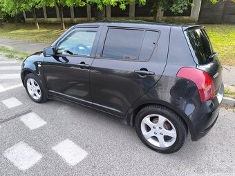Suzuki Swift 1.5 - 7