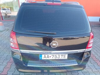Predám Opel Zafira 1.9.diesel 110kw r.v.2009 - 7