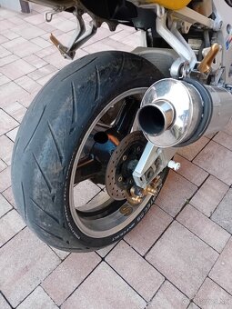 Suzuki gsxr 750 - 7