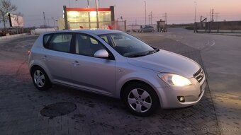 Kia ceed 1,6 benzín výkon 93kw r.v.2008 - 7