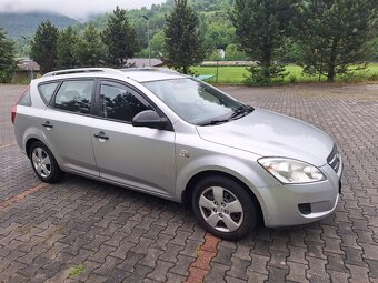 Kia Ceed combi 1.4 benzin 77 kw rok 5/2008 180000 km - 7