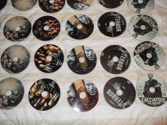 233dvd serialy+200dvd 18+ videa - 7