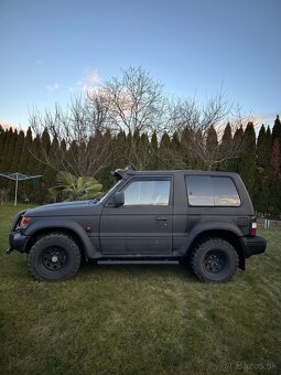 Mitsubishi Pajero - 7