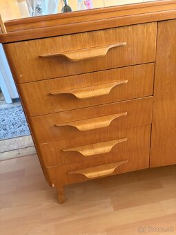 Zachovalá obývačkova zostava - 7