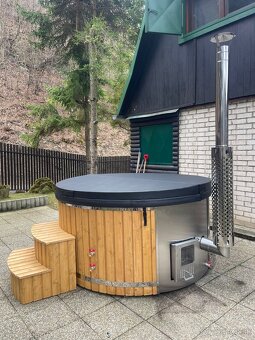 Kupacia kada vírivka jacuzzi - 7