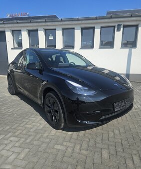 Tesla Y 2024 - 7