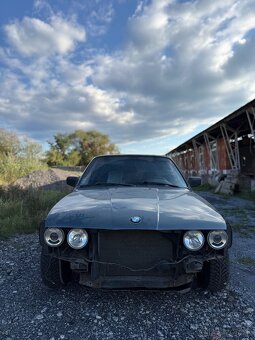 BMW e30 324d chromak - 7