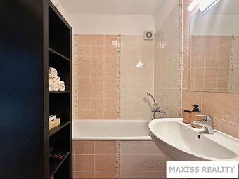 Veľký 1- izbový byt na Bakossovej ulici, centrum, 44 m2 - 7