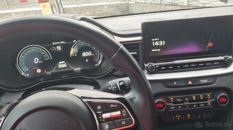 KIA ceed III SW MY 2022 Platinum + - 7