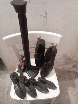 Starožitné obuvnícke kopyto sada+ topánky - 7