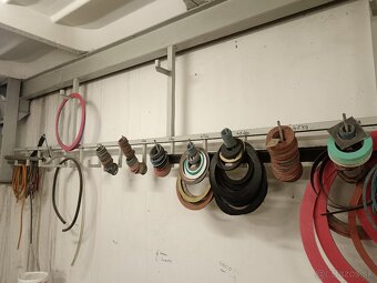 Tesnenie, váha a lampy - 7