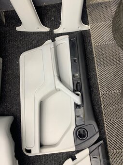 Biely interiér pre bmw e32 long - 7