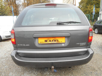 Chrysler Voyager 2.8 CRD 7Miestne - AJ NA SPLÁTKY OD39,90e - 7