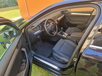 Predám Škoda Superb Combi III - 7