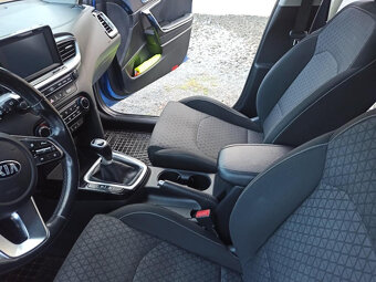 Predám KIA CEED GOLD 1.4 T-GDI 103kW/140k M6 Rok.v 2018 - 7
