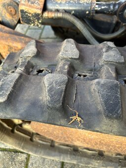 Minibagr Kubota U10 s nulovým přesahem zádě - 7