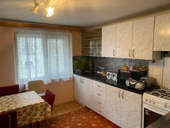 Rodinný dom Očová, tichá ulica, slnečný pozemok, voľný - 7