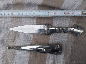 Nôž  25€ - 7