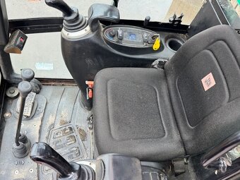 Pásový bagr JCB 8016 - 7