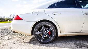 Mercedes-Benz CLS Kupé 320 CDI , 225kw - 7