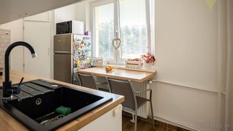 REZERVOVANÉ - Predaj | moderný 2,5i byt | zariadený |balkón - 7
