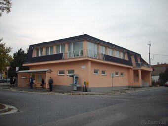 Kancelária a byt v Lamači na prenájom - 7