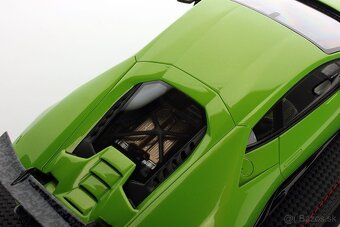 Lamborghini Huracán Performante | MR Collection 1/18 - 7