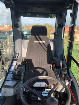 Kolesové rypadlo Liebherr A910 Compact - 7