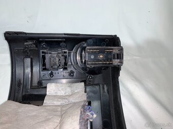 Obloženie interiéru pod volantom VW Passat B5 - 7