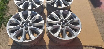 Cx-5 cx-30 cx-7 tucson quashkai sorento 5x114,3 r19 crv gh - 7