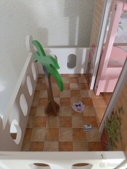 Drevený domček pre bábiky - 7