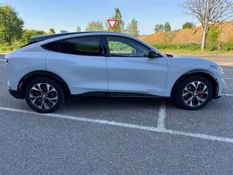 Ford Mustang Mach-E 75.7kWh Premium AWD STD ODPOCET DPH - 7