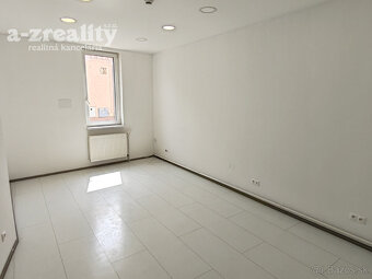 Komerčná budova v centre Komárna na predaj - 7