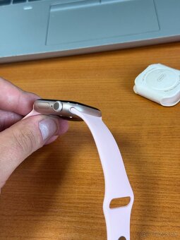 Apple Watch 10 42mm Rose gold - rok záruka, nepoužité - 7