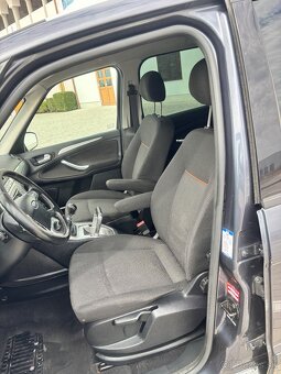 Ford galaxy - 7