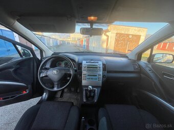 Toyota Corolla Verso D-4D - 7