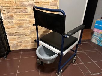 Pojazdné toaletné WC kreslo - 7