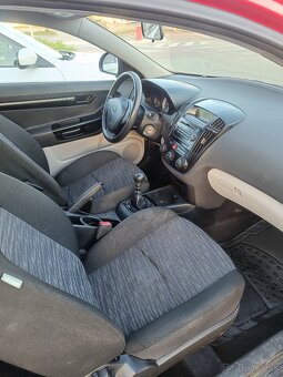 Predám Kia Cee’d 1.4 77 kW, r.v. 2008 (DOHODA MOŽNÁ) - 7