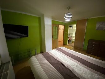 Bývanie blízko centra mesta – rodinný dom v Lučenci - 7