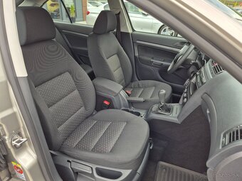 Škoda Octavia 1.6 Tour II - 7