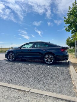 Na predaj : Škoda octavia Vrs 2021/ 2.0tsi 180kw - 7