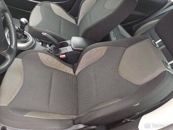 Predám Peugeot 308, 1.6HDI, 66kw,rok výroby 2010, najazdenýc - 7