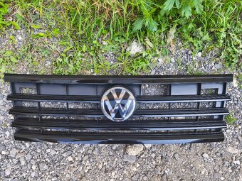 VW Touareg III Touareg 3 RLine maska chladiča cierna 760 - 7