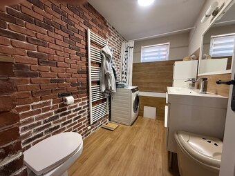 Rodinný dom s 2 bytovými jednotkami - 7