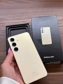 Samsung galaxy S24 128GB Yellow - 7