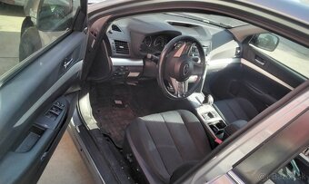 SUBARU LEGACY 2.5 AWD 2010 predám MOTOR EJ25, DVERE, 4X4 - 7