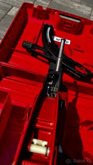 Plynová klincovačka Hilti GX120 - 7